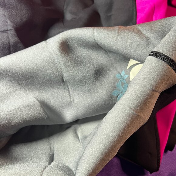 ๐Body Glove Top-of-the-Line Women's Aura Super stretch Wetsuit Top - Outdoor - Picture 7 of 16